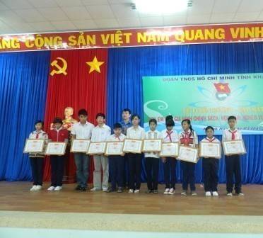 le tuyen duong con em cac gia dinh chinh sach