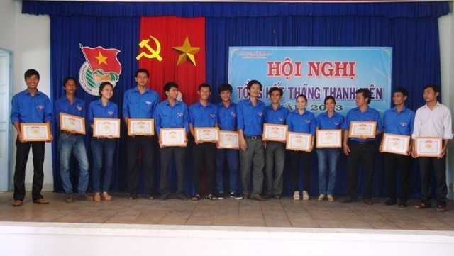 VN Tong ket thang thanh nien 2013 2