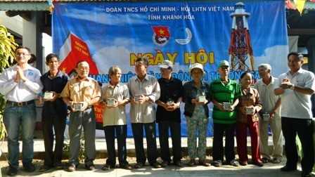 khanh hoa - ngay hoi thanh nien hanh dong vi truong sa 2