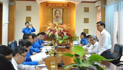 Đồng chí Nguyễn Tấn Tuân phát biểu chỉ đạo. 