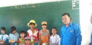 tặng quà trẻ em nhân quốc tế thiếu nhi 1/6