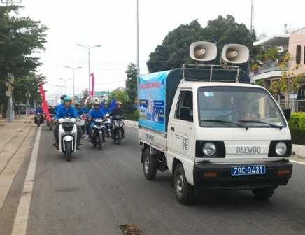 cam ranh dieu hanh tuyen truyen nam an toan giao thong 2016 cbe06