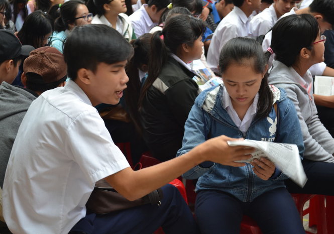 Hơn 4.000 học sinh dự tư vấn hướng nghiệp tại Nha Trang 