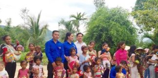 tangqua trung thu-dien khanh 994d2