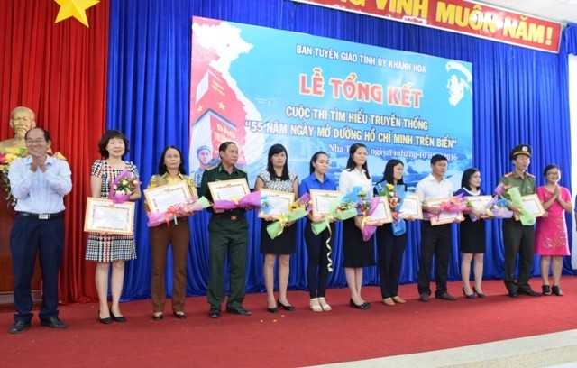 tong ket 55 nam ho chi minh tren bien 3 ce20d