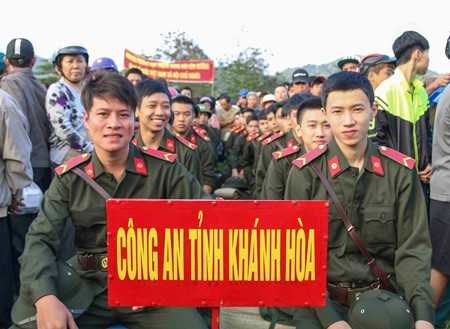 Những tân binh đi nghĩa vụ công an của TP. Nha Trang
