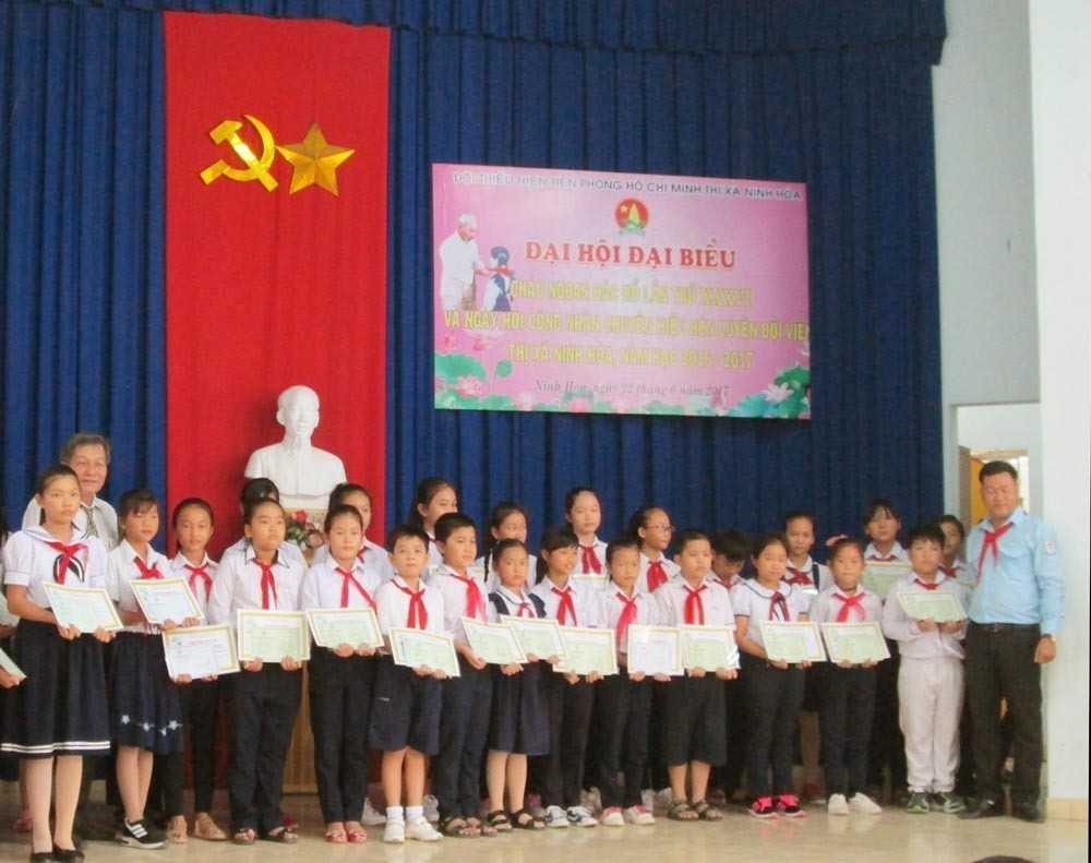dai hoi chaiu ngoan bac ho 2 2120c