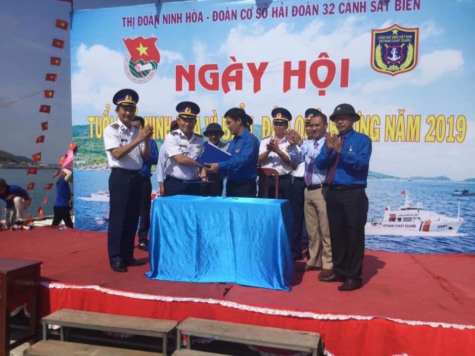 Thị Đoàn và Hải Đội 322 Cảnh sát biển đã ký kết chương trình phối hợp giai đoạn 2019 – 2022