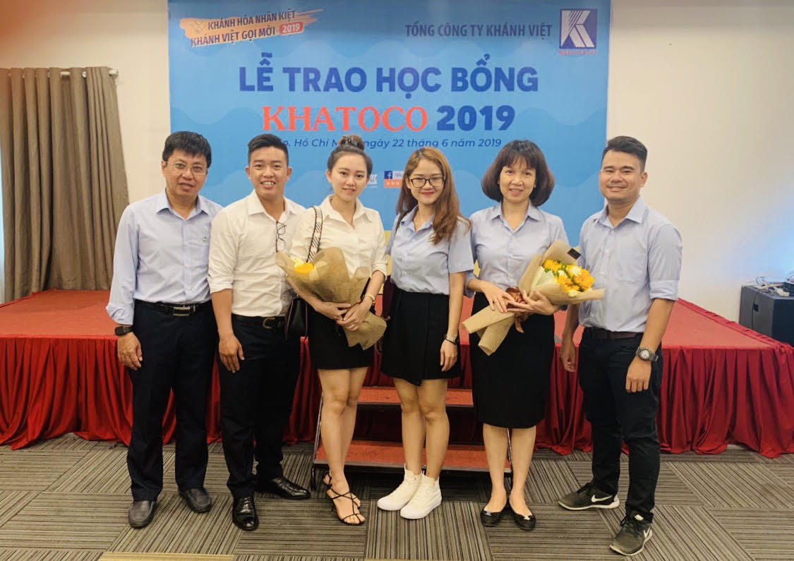 Ban tổ chức chương trình Lễ trao học bổng “Khánh Hòa nhân kiệt – Khánh Việt gọi mời” năm 2019